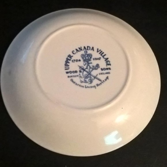 Vintage Upper Canada Village - Small Butter Pat Plate / Tea Bag Plate - Souvenir - Picture 4 of 11